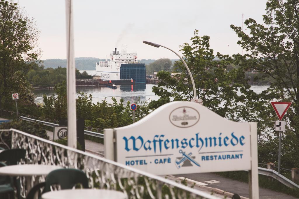 Hotel Waffenschmiede キール エクステリア 写真
